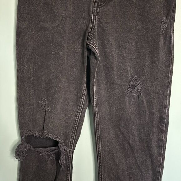 Abercrombie The Dad High Rise Distressed Jeans - Picture 3 of 10